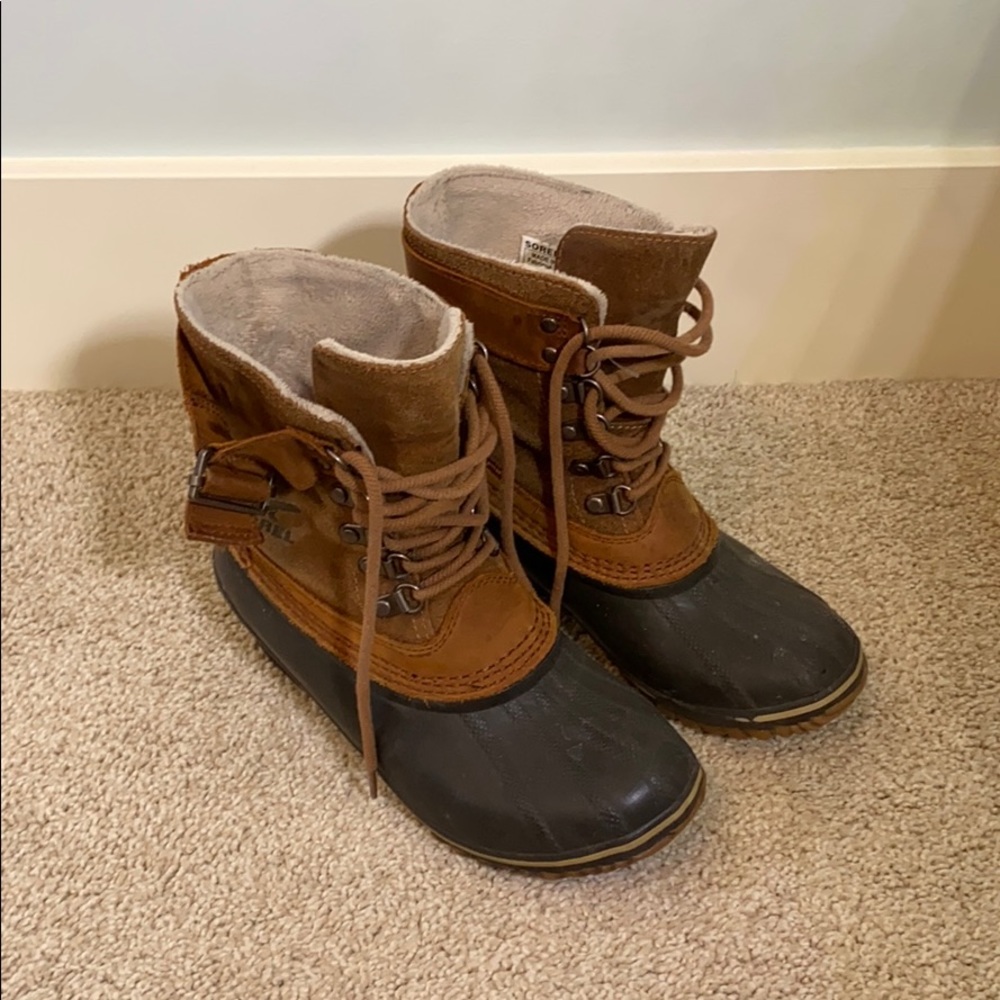 Sorel boots size 6